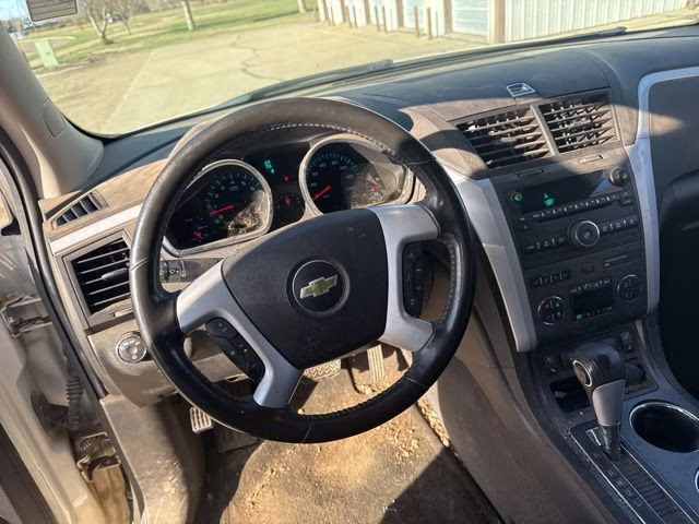 2012 White Diamond Tricoat Chevrolet Traverse 2LT AWD SUV