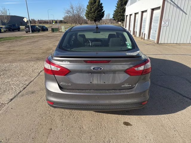 2012 Sterling Gray Metallic Ford Focus SE FWD Sedan