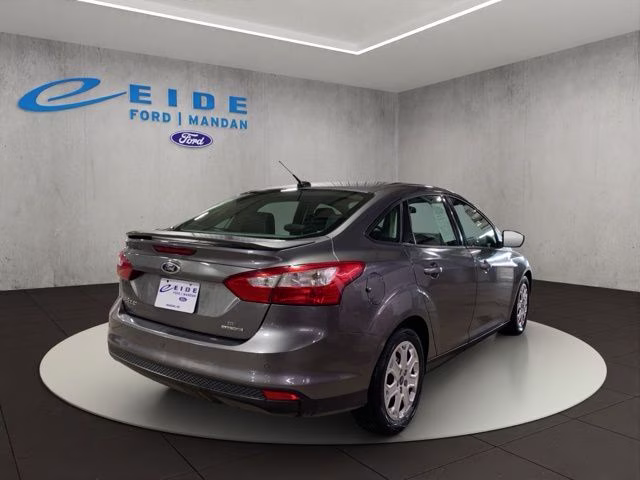 2012 Sterling Gray Metallic Ford Focus SE FWD Sedan