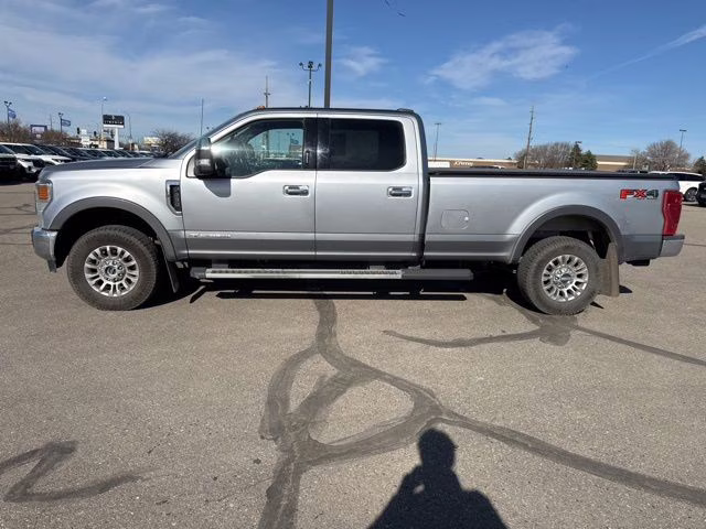 2022 Iconic Silver Metallic Ford Super Duty F-250 SRW Lariat 4X4 Truck