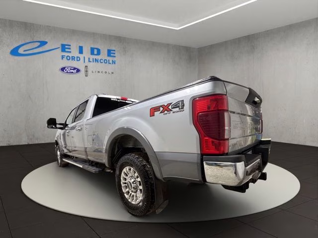 2022 Iconic Silver Metallic Ford Super Duty F-250 SRW Lariat 4X4 Truck