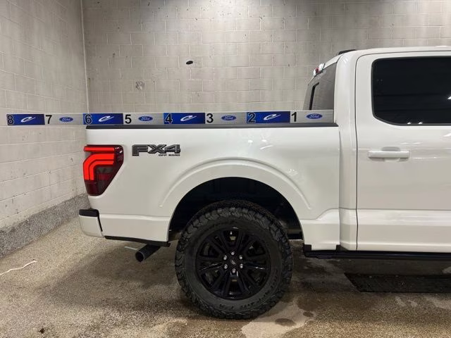 2024 Star White Metallic Tri-Coat Ford F-150 Platinum 4X4 Truck