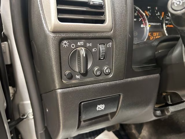 2010 Sheer Silver Metallic Chevrolet Colorado 1LT 4X4 Truck