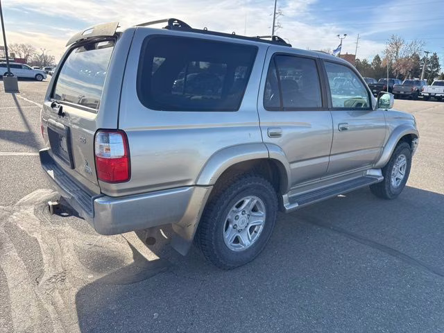2001 Dorado Gold Toyota 4Runner SR5 RWD SUV