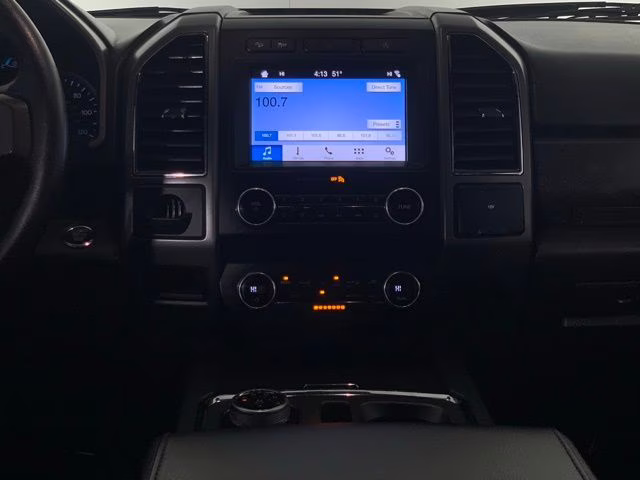 2019 Agate Black Metallic Ford Expedition XLT 4X4 SUV