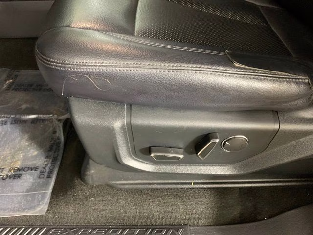 2019 Agate Black Metallic Ford Expedition XLT 4X4 SUV