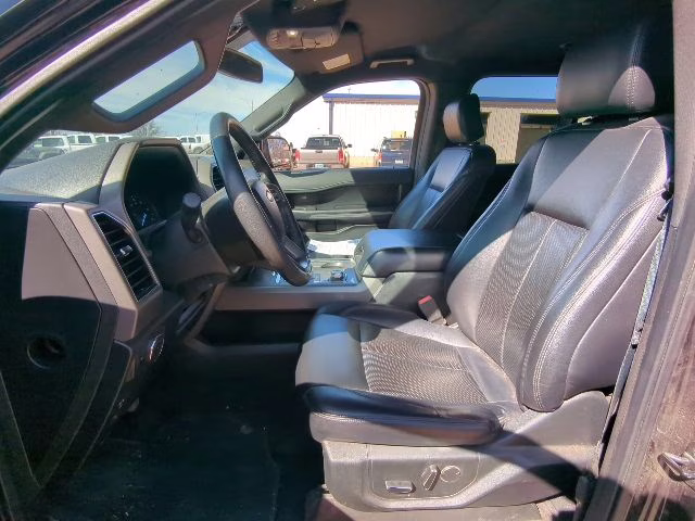 2019 Agate Black Metallic Ford Expedition XLT 4X4 SUV