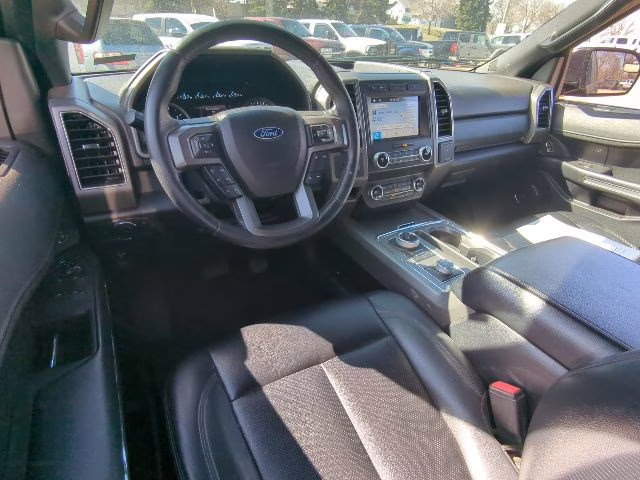 2019 Agate Black Metallic Ford Expedition XLT 4X4 SUV