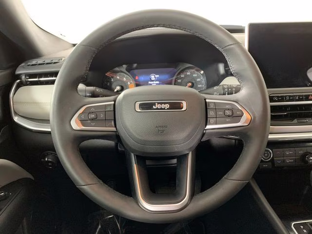 2023 Sting-Gray Clearcoat Jeep Compass Limited 4X4 SUV