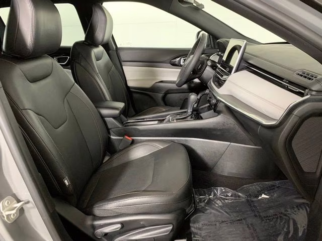 2023 Sting-Gray Clearcoat Jeep Compass Limited 4X4 SUV