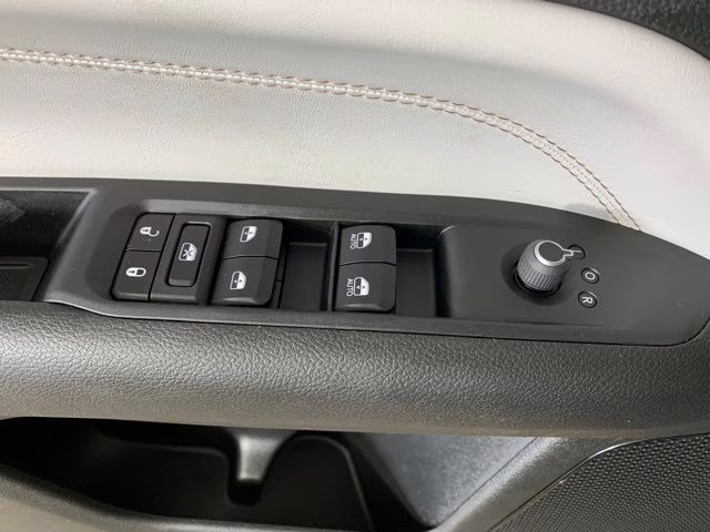 2023 Sting-Gray Clearcoat Jeep Compass Limited 4X4 SUV