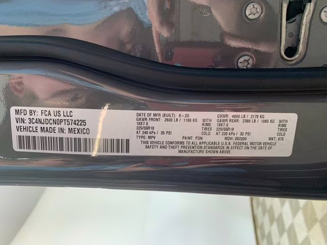 2023 Sting-Gray Clearcoat Jeep Compass Limited 4X4 SUV