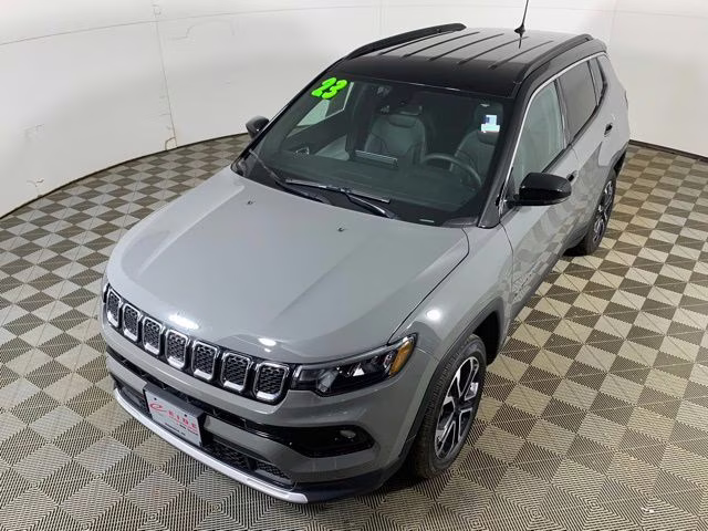 2023 Sting-Gray Clearcoat Jeep Compass Limited 4X4 SUV