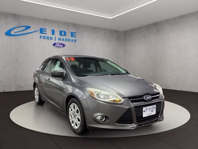 2012 Ford Focus Sedan SE's photo