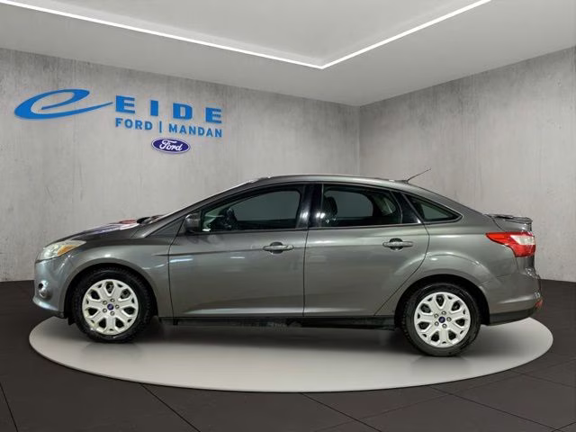 2012 Sterling Gray Metallic Ford Focus SE FWD Sedan
