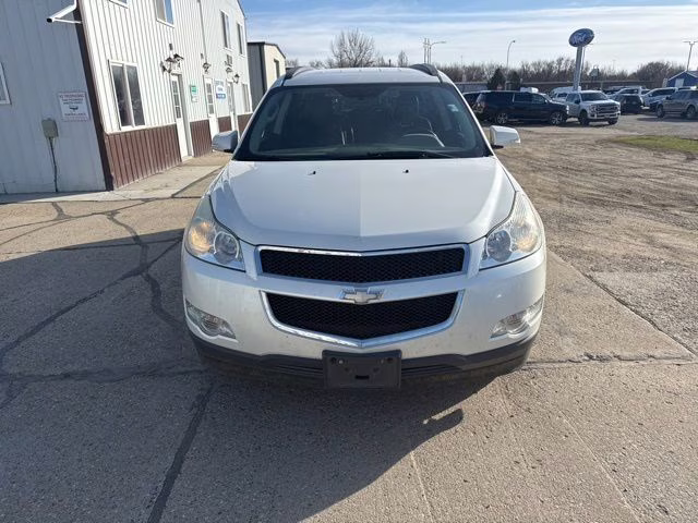 2012 White Diamond Tricoat Chevrolet Traverse 2LT AWD SUV