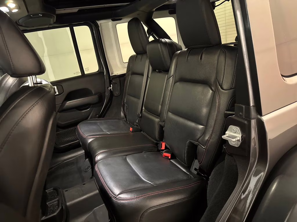 2019 Granite Crystal Metallic Clearcoat Jeep Wrangler Unlimited Rubicon 4X4 SUV