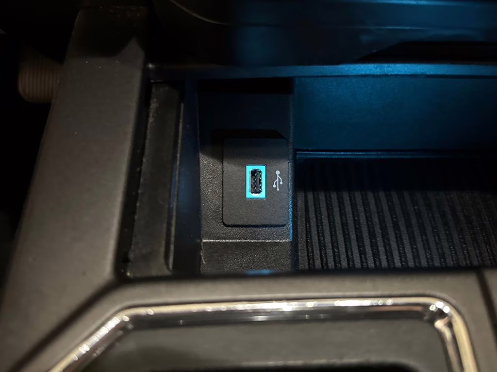 2018 Oxford White Ford F-150 XLT 4X4 Truck