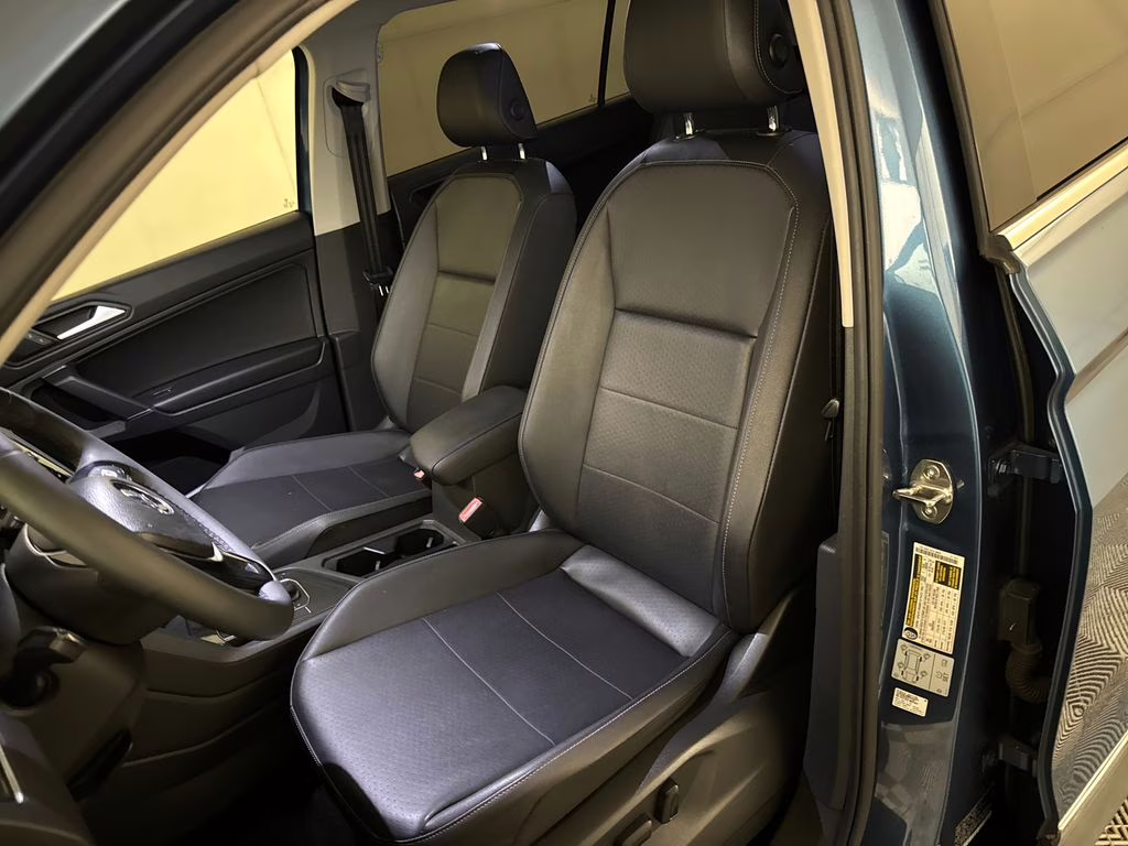 2020 Silk Blue Metallic Volkswagen Tiguan 2.0T SE FWD SUV