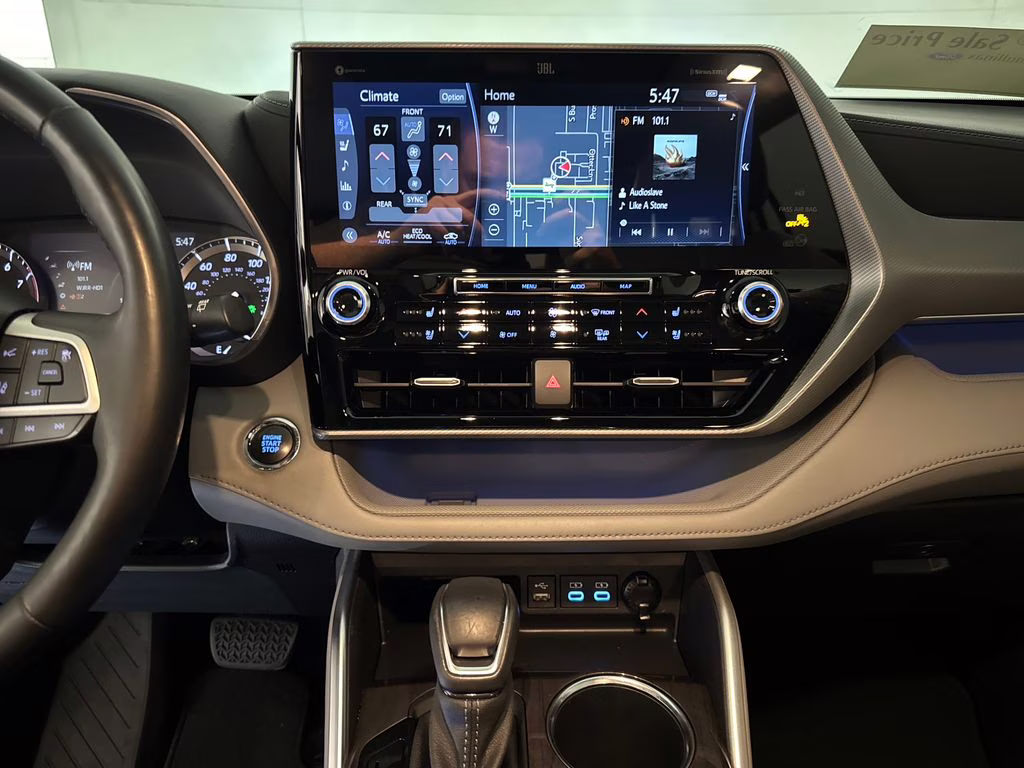 2022 Wind Chill Pearl Toyota Highlander Platinum AWD SUV