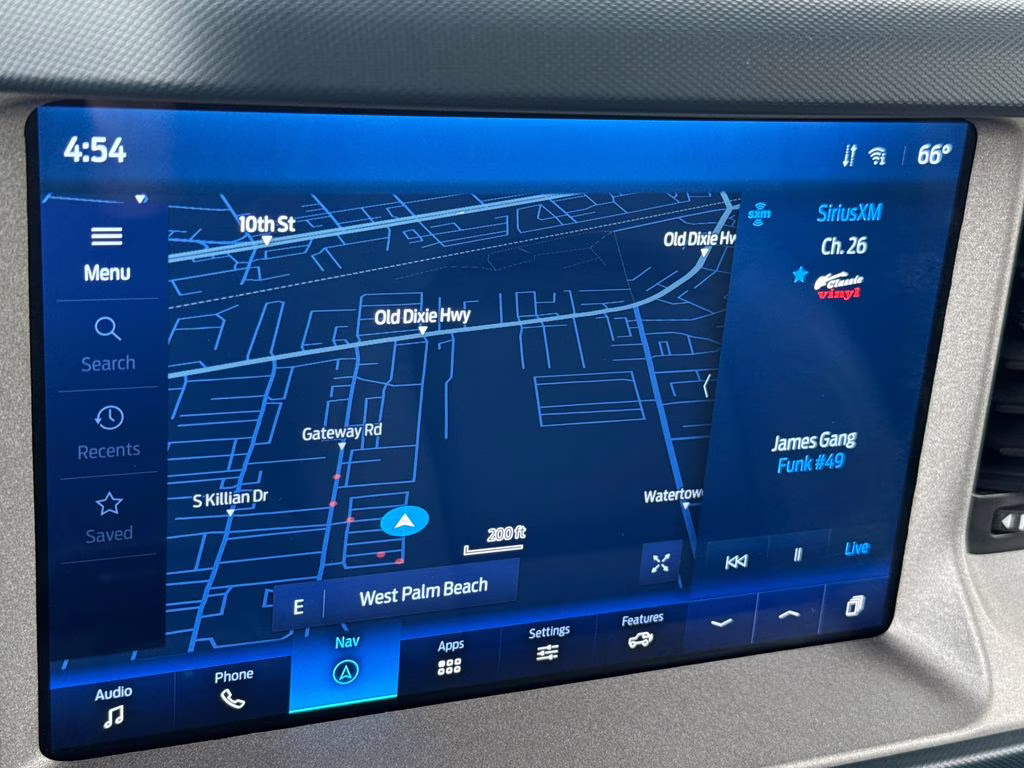 2024 Oxford White Ford Bronco Outer Banks 4X4 SUV