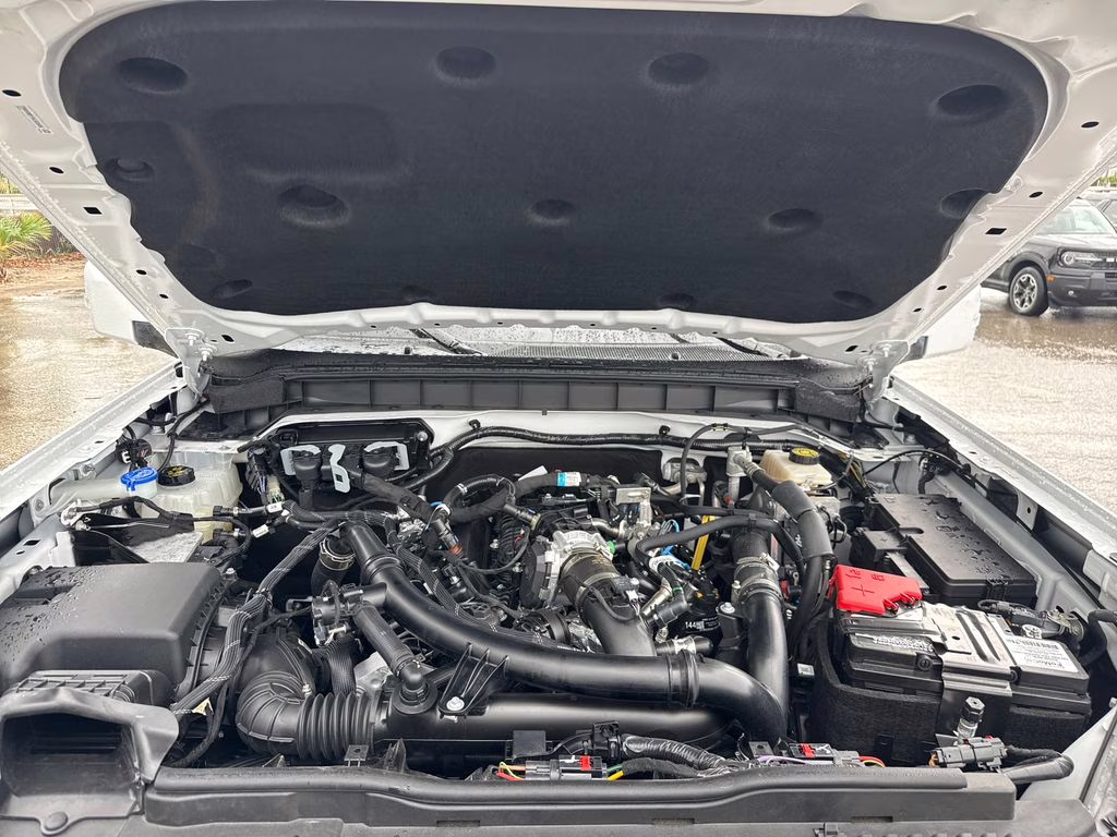 2024 Oxford White Ford Bronco Outer Banks 4X4 SUV