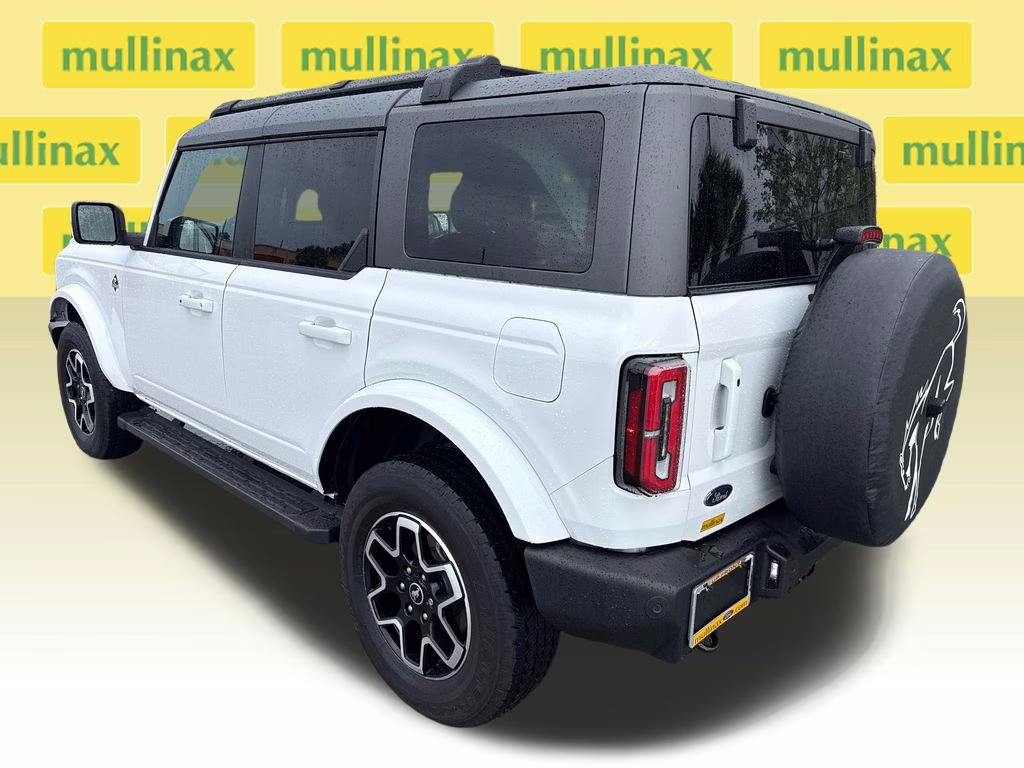2024 Oxford White Ford Bronco Outer Banks 4X4 SUV