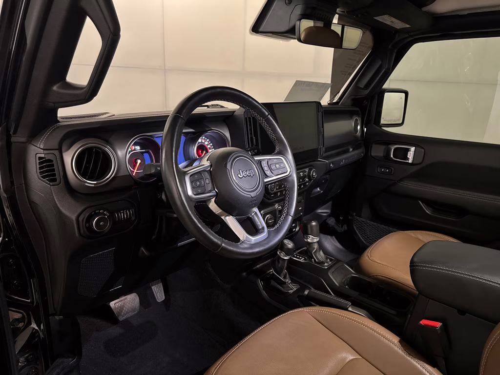 2022 Black Clearcoat Jeep Wrangler Unlimited Rubicon 4X4 SUV