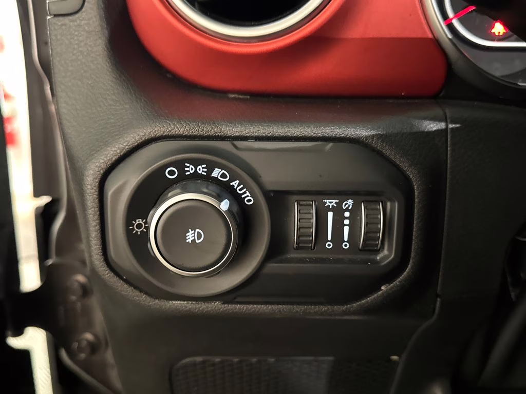 2019 Granite Crystal Metallic Clearcoat Jeep Wrangler Unlimited Rubicon 4X4 SUV
