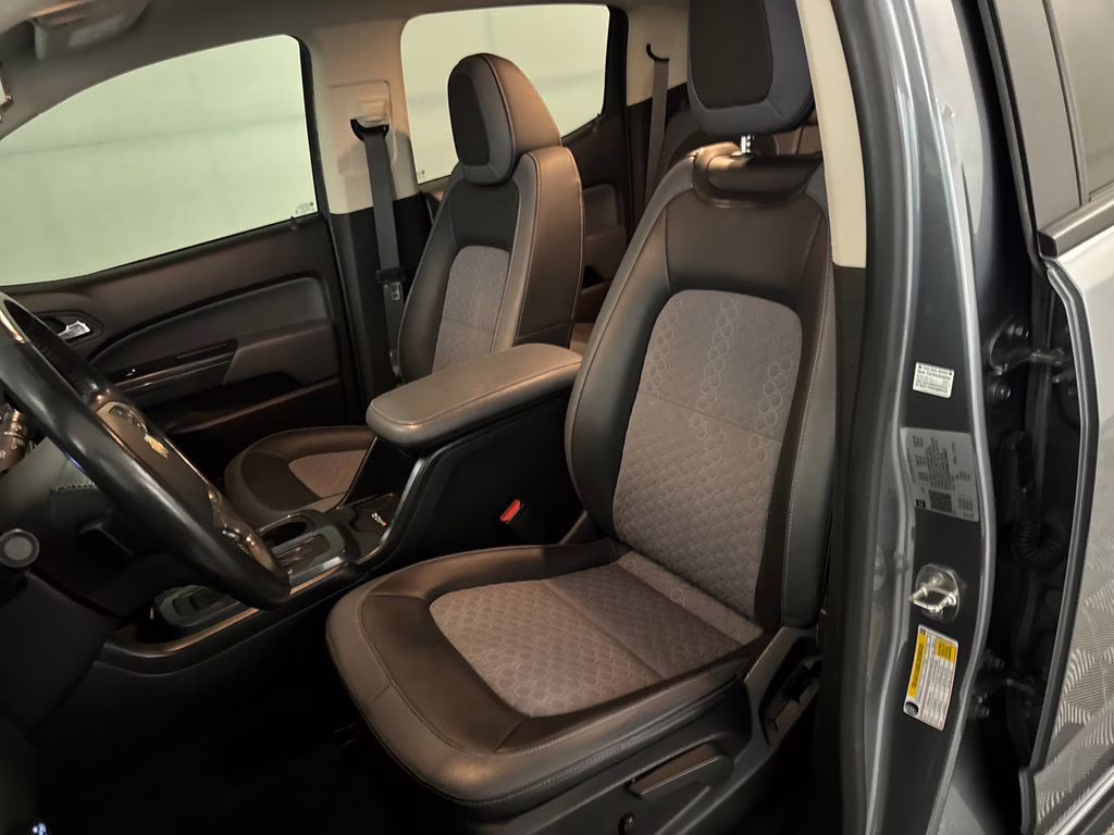 2022 Satin Steel Metallic Chevrolet Colorado Z71 RWD Truck