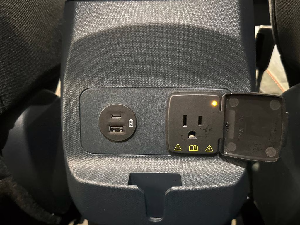 2024 Cactus Gray Ford Maverick XLT FWD Truck