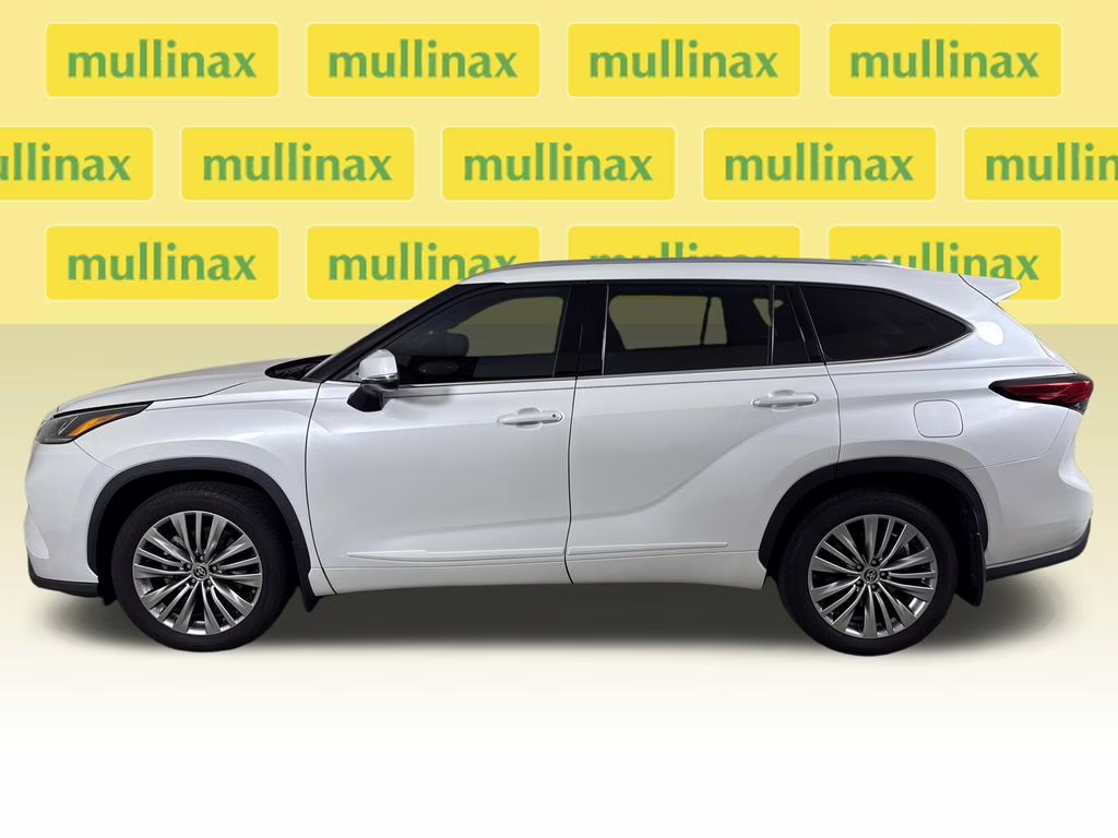 2022 Wind Chill Pearl Toyota Highlander Platinum AWD SUV