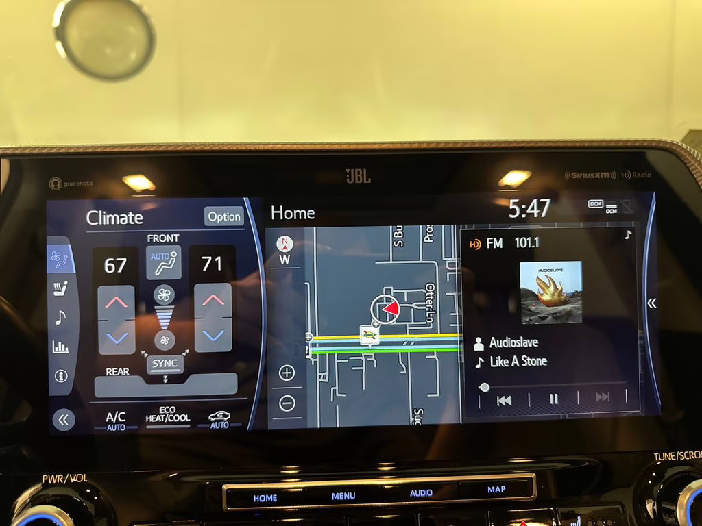 2022 Wind Chill Pearl Toyota Highlander Platinum AWD SUV