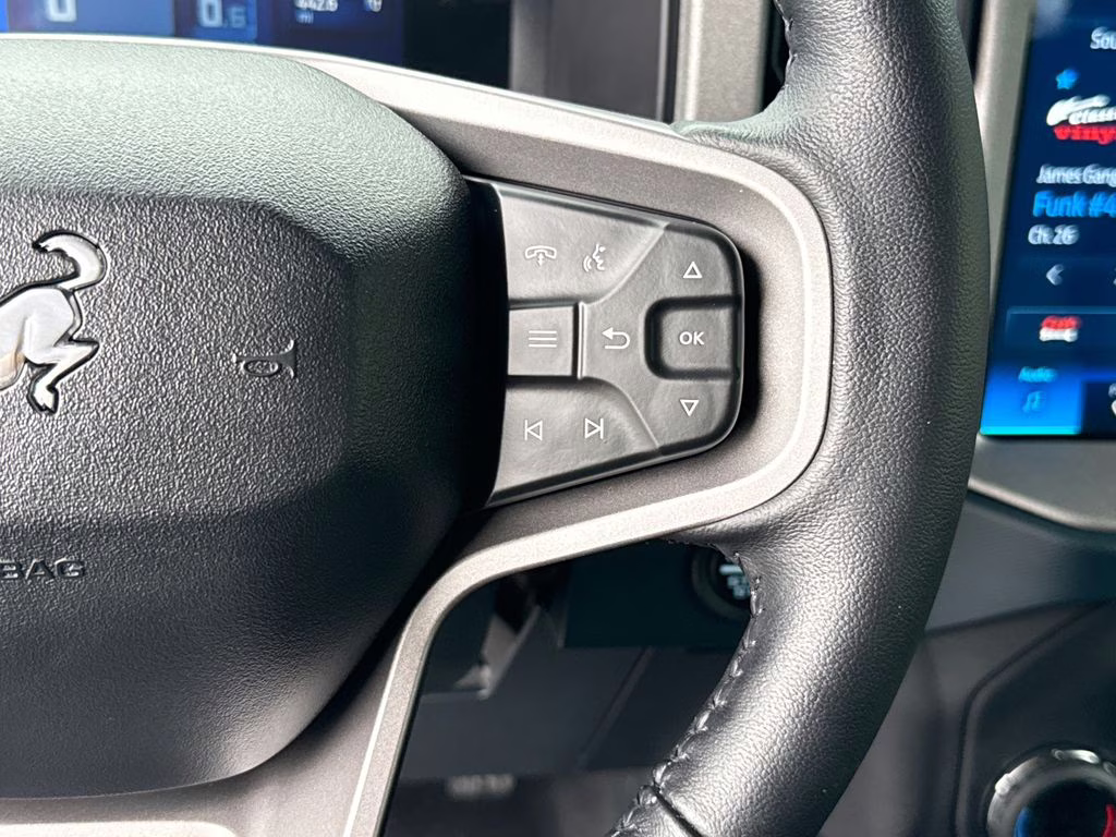 2024 Oxford White Ford Bronco Outer Banks 4X4 SUV