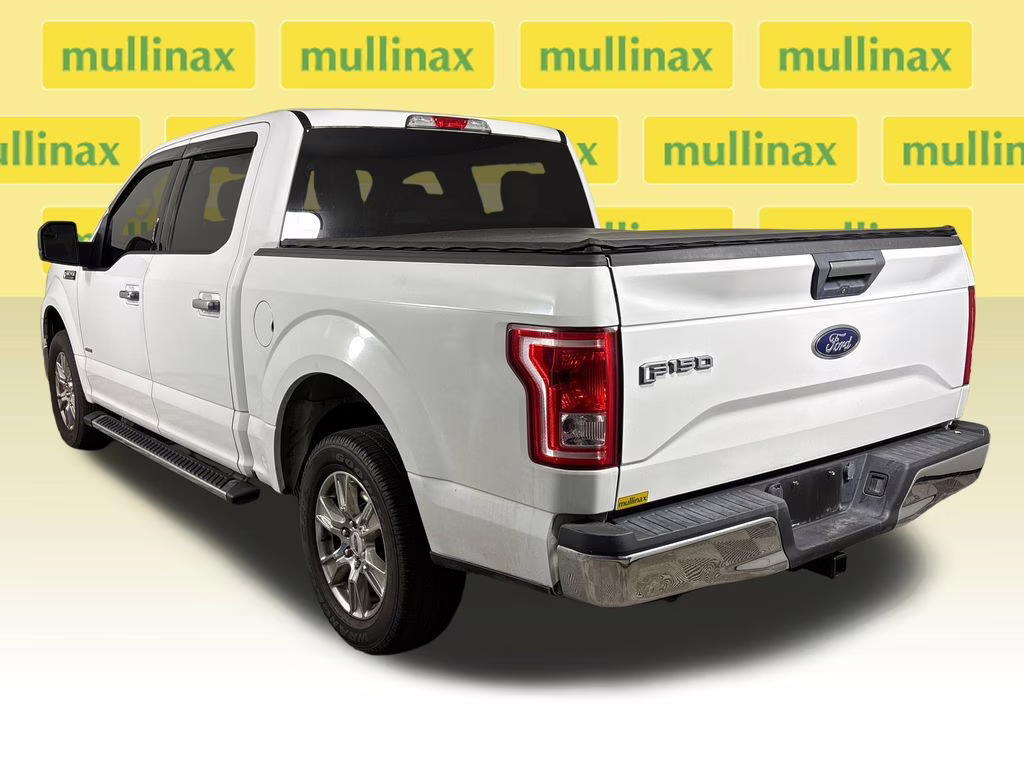 2015 Oxford White Ford F-150 XLT RWD Truck