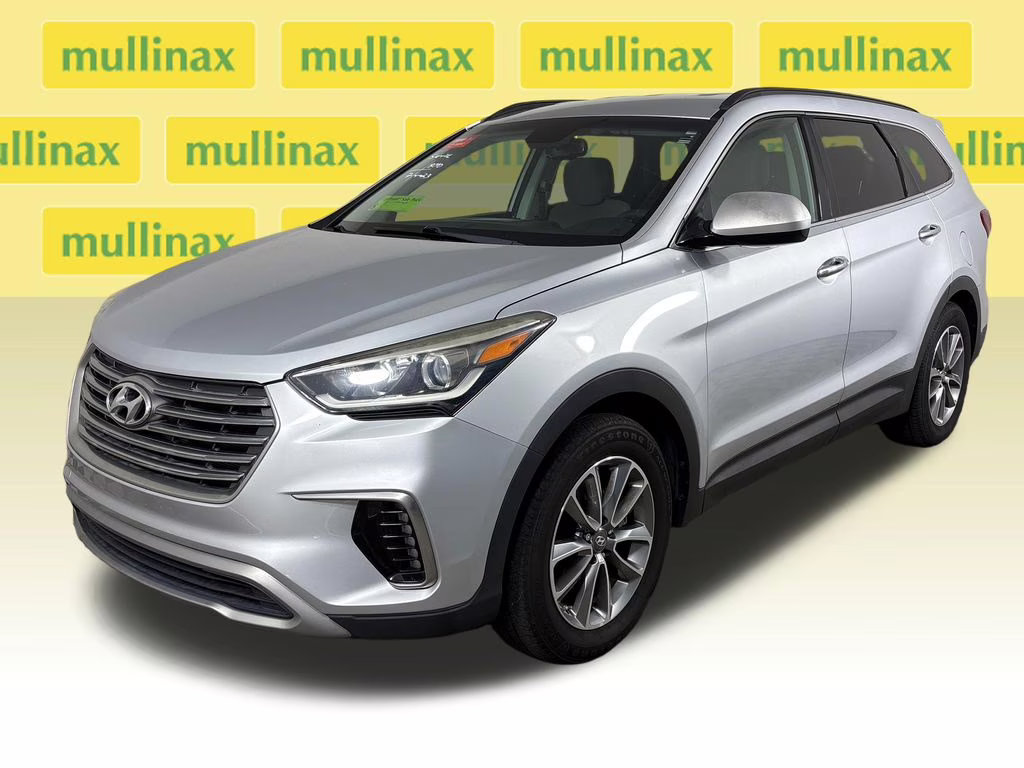 2017 Circuit Silver Hyundai Santa Fe SE FWD SUV