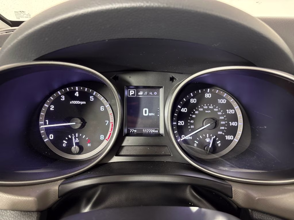 2017 Circuit Silver Hyundai Santa Fe SE FWD SUV