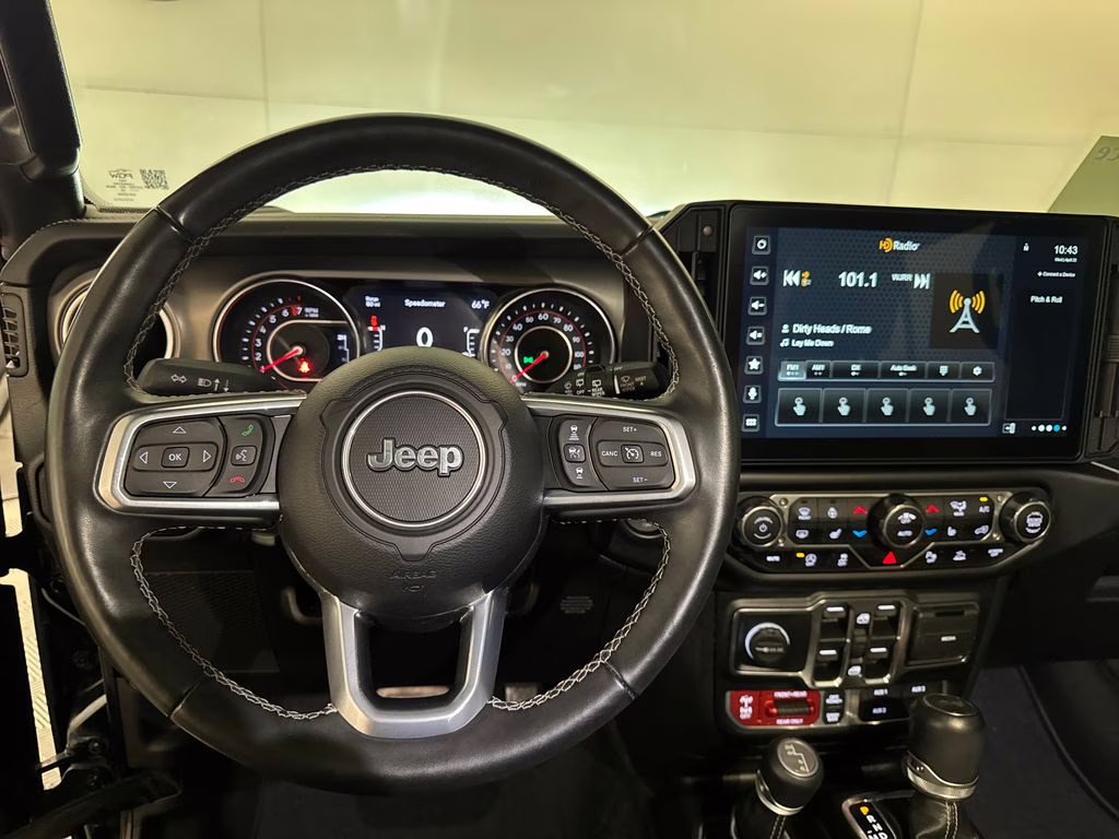 2022 Black Clearcoat Jeep Wrangler Unlimited Rubicon 4X4 SUV