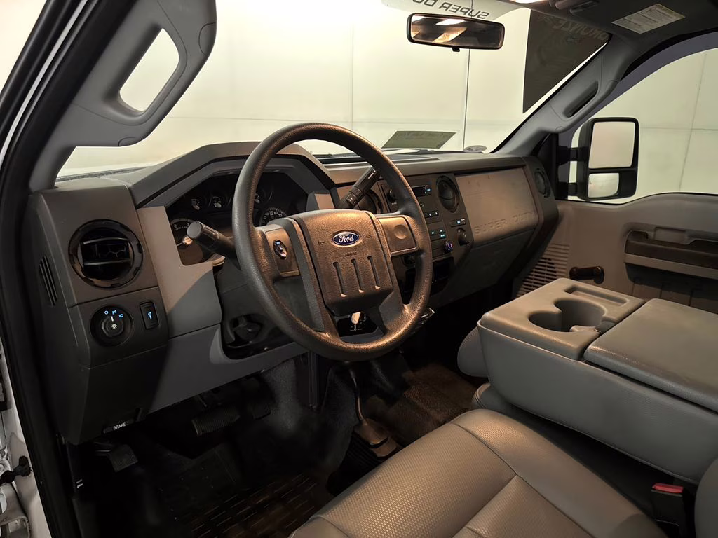 2012 Oxford White Ford Super Duty F-250 SRW XL 4X4 Truck