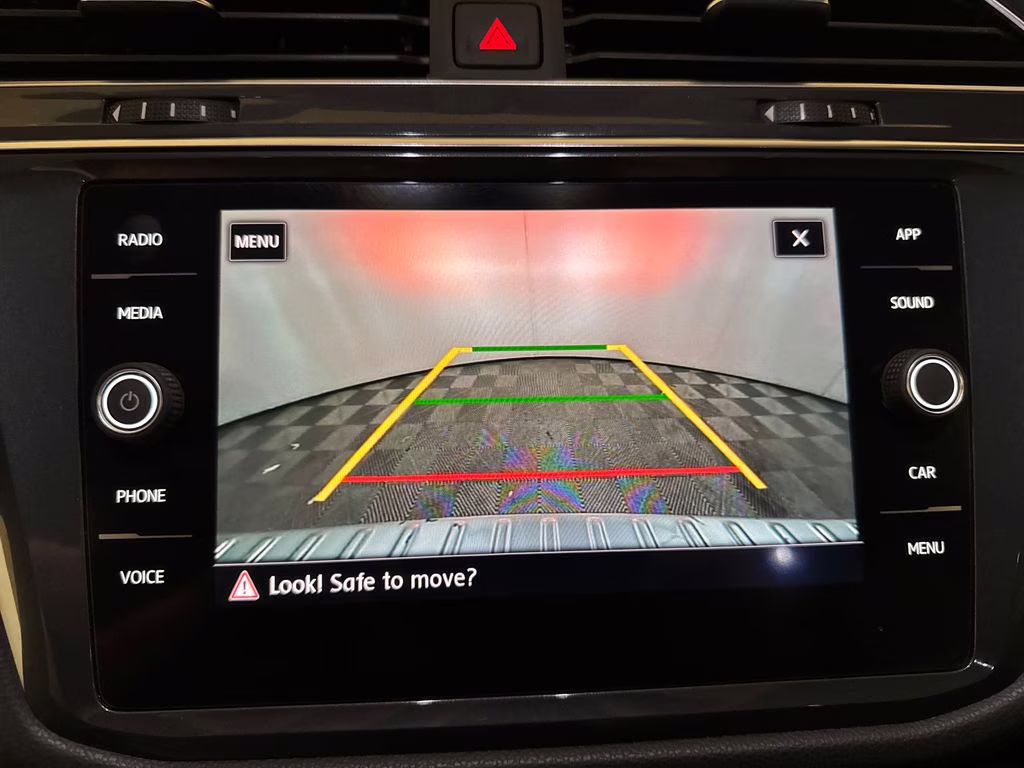 2020 Silk Blue Metallic Volkswagen Tiguan 2.0T SE FWD SUV