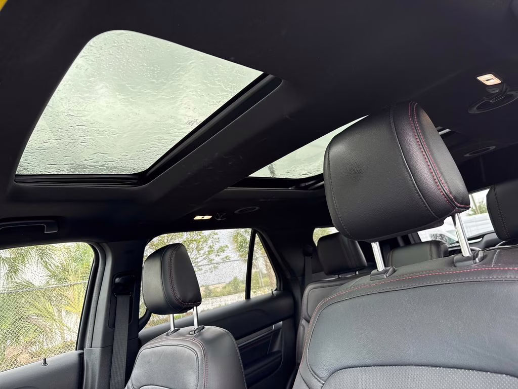 2018 Magnetic Metallic Ford Explorer Sport 4X4 SUV