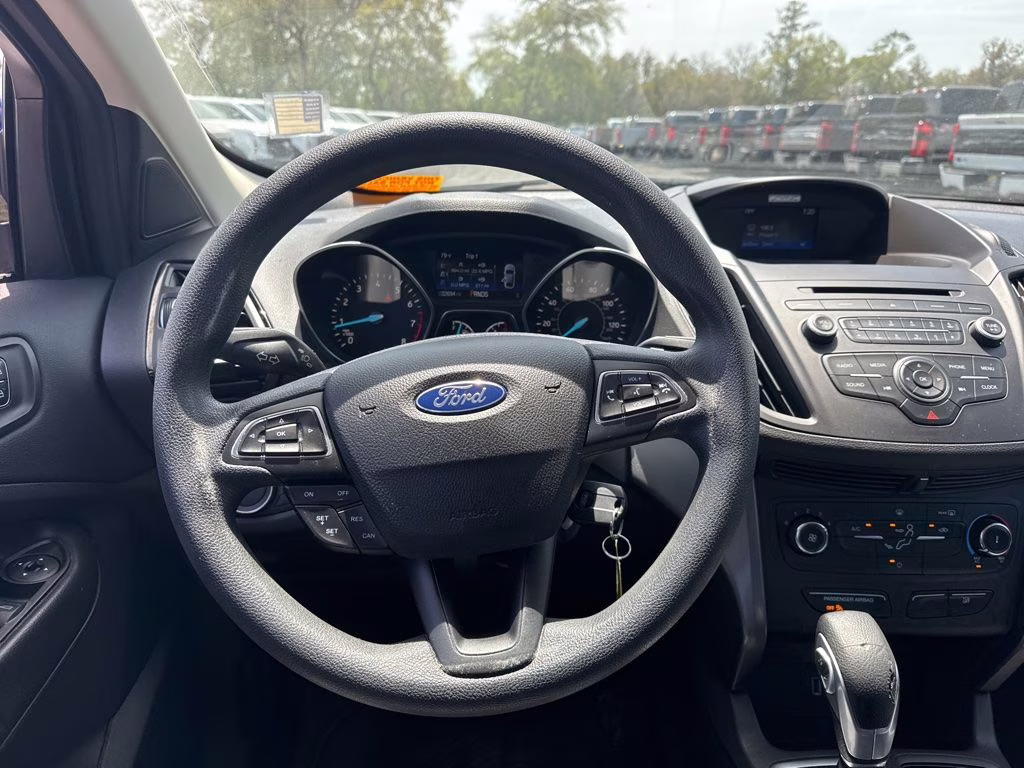 2017 Canyon Ridge Metallic Ford Escape S FWD SUV