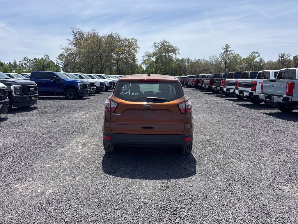 2017 Canyon Ridge Metallic Ford Escape S FWD SUV