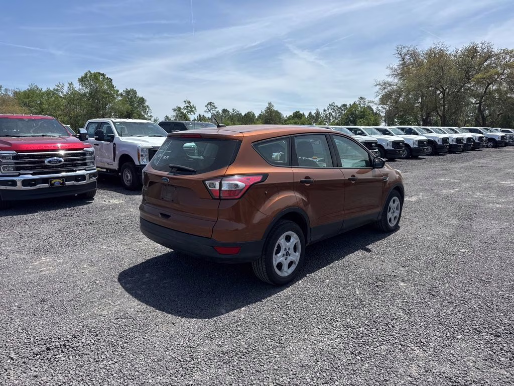 2017 Canyon Ridge Metallic Ford Escape S FWD SUV