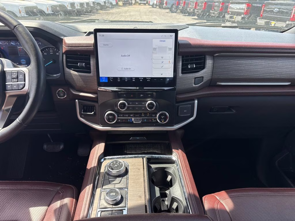 2024 Oxford White Ford Expedition Limited 4X4 SUV