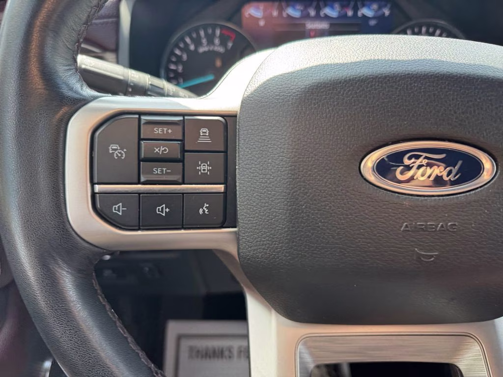 2024 Oxford White Ford Expedition Limited 4X4 SUV