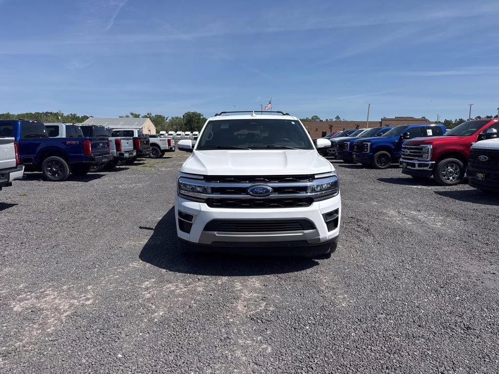 2024 Oxford White Ford Expedition Limited 4X4 SUV