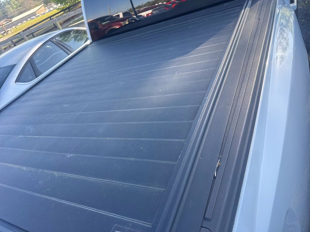 2017 Avalanche Ford F-150 Raptor 4X4 Truck