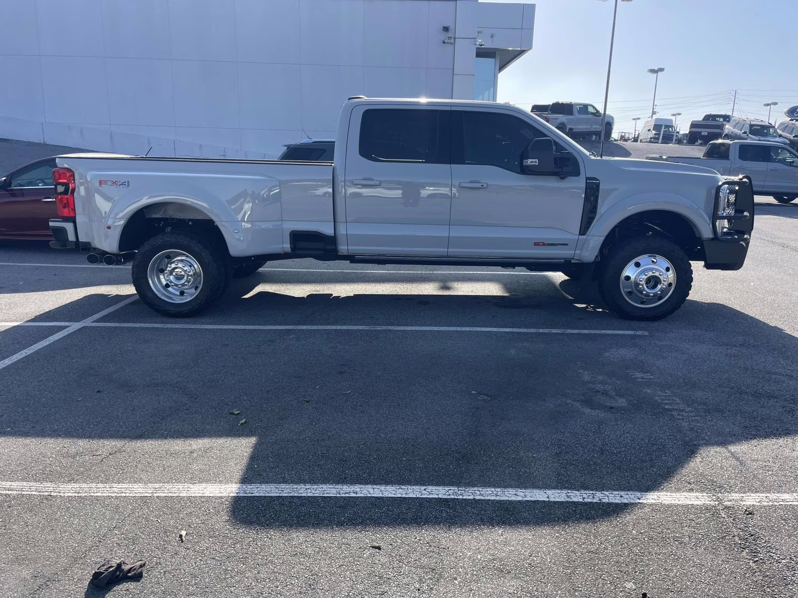 2025 Avalanche Ford F-450SD Platinum 4X4 Truck