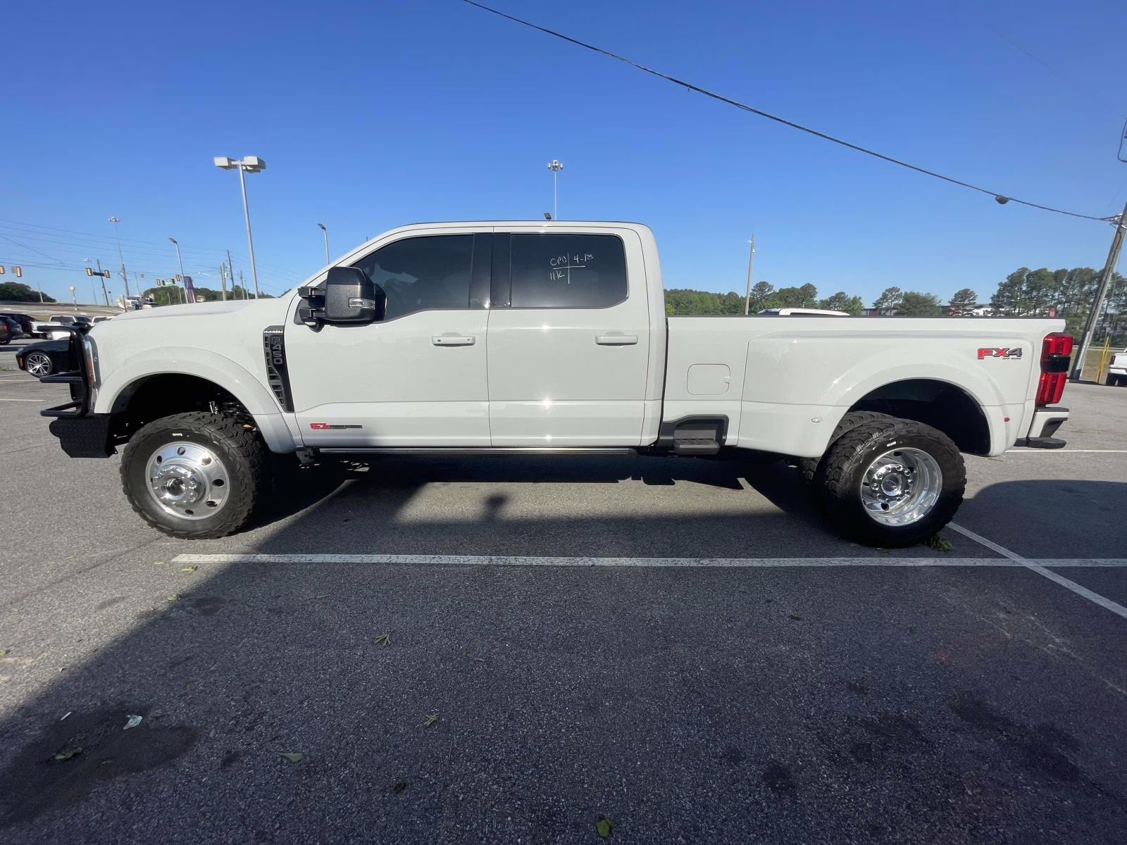 2025 Avalanche Ford Super Duty F-450 DRW Platinum 4X4 Truck